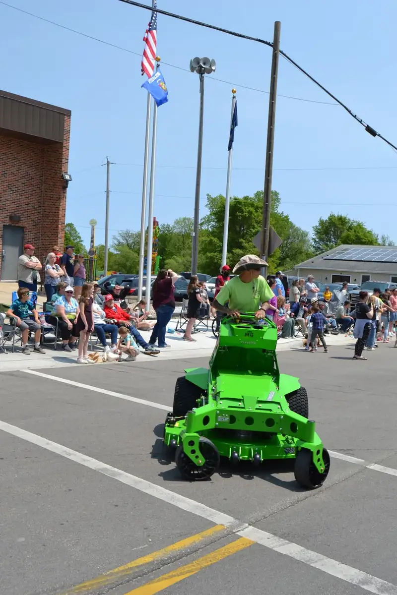 A Turf & Tree Worx mower in the Newburg Parade